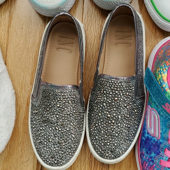 REVISED ALL Of These Perfect Pairs Of Shoes For You... - 11 Shoes For $150 - Picture 3 of 10